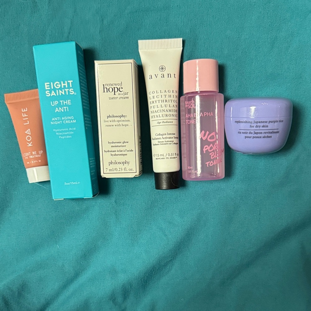 Skincare Sampler Set - Everything is brand new/unused!
